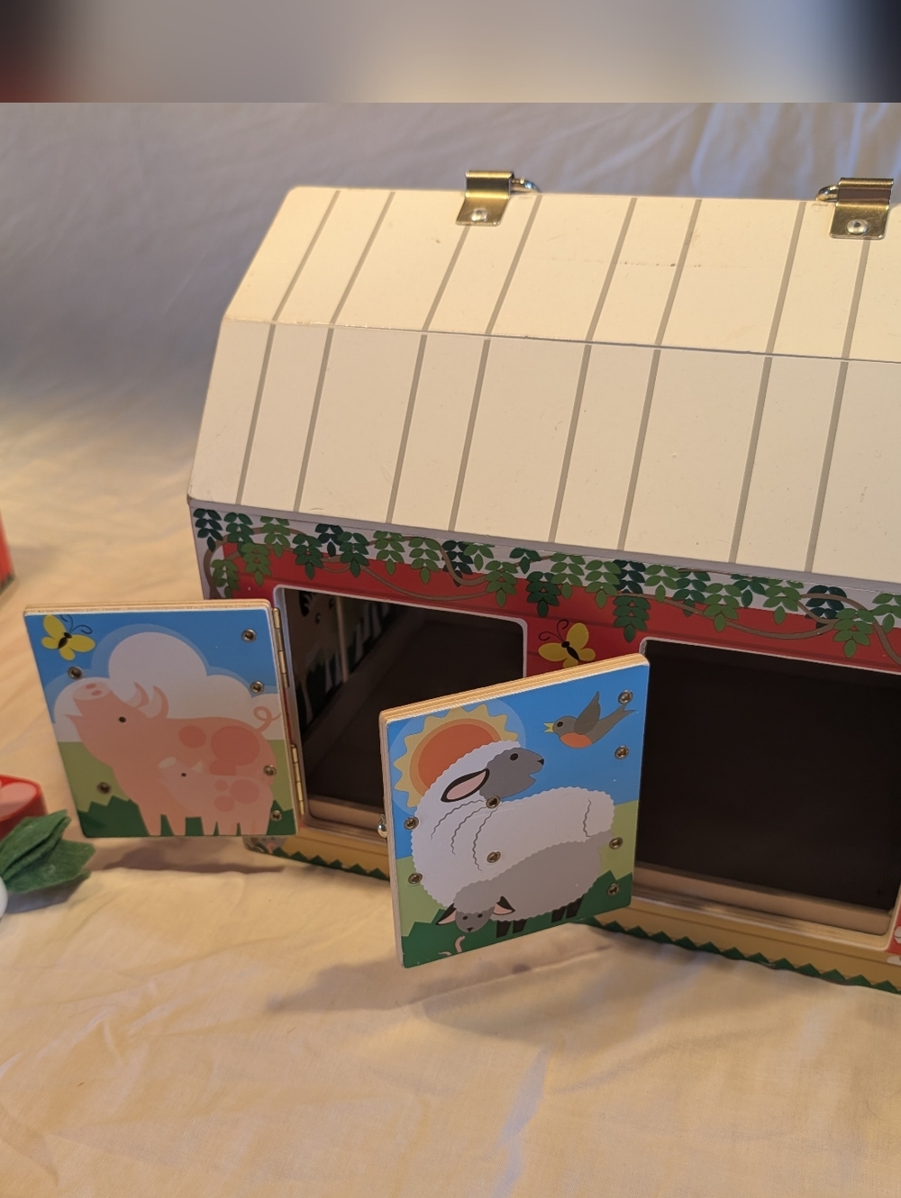 💥 SALE 💥Melissa & Doug Farm Animal Wooden Toy Set - Red/White Barn Playset - Picture 8 of 16